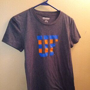 Charcoal Gray Grey UF Woman's Jones and Mitchele short sleeve Tshirt. Large.